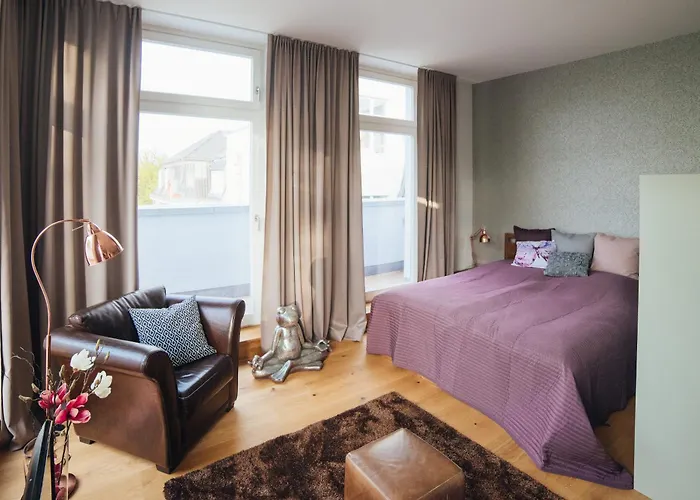 Apartment Zentrale, Moderne Mit Balkon Oder Dachterrasse