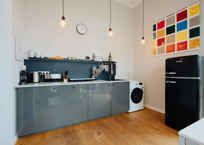 Zentrale, Moderne Mit Balkon Oder Dachterrasse * Hamburg